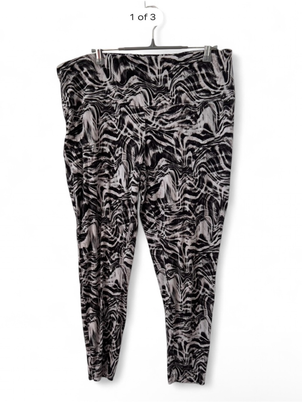 Women's Black & Gray Patterned Leggings